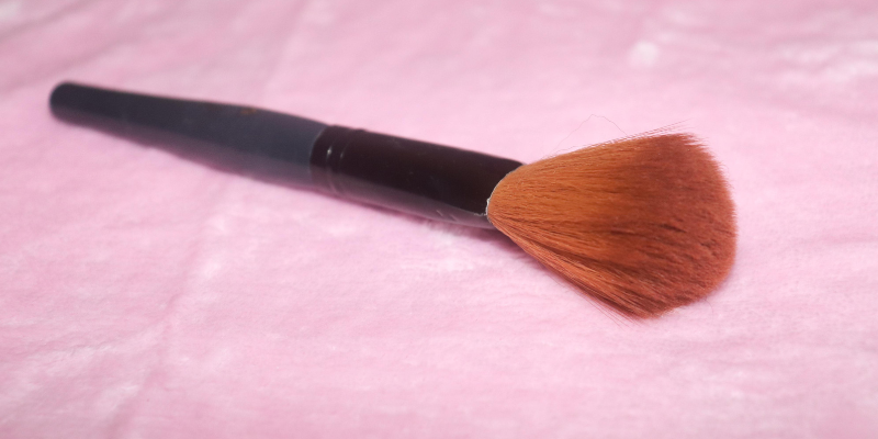 ২০২৫ এর জনপ্রিয় মেকআপ ট্রেন্ড: যা কিছু নতুন